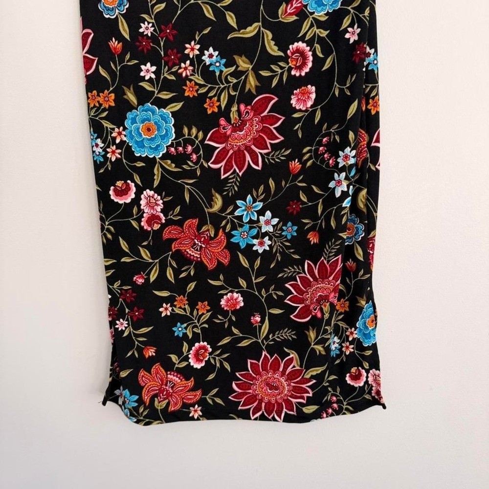 BCBGMaxAzria Black Floral Midi Skirt with Red & Blue Flowers - Picture 4 of 6